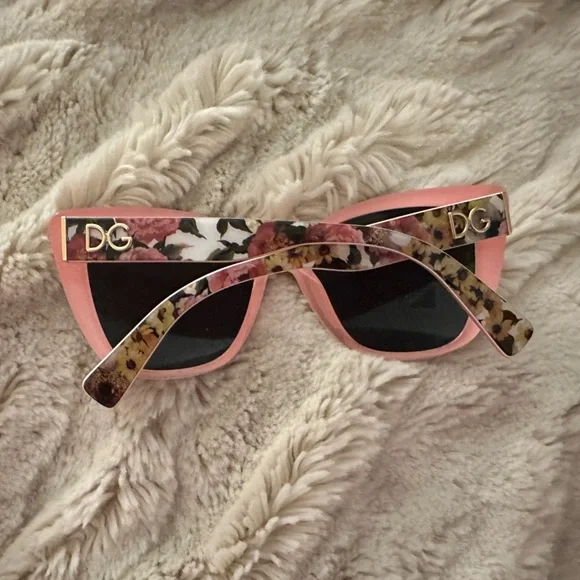 Dolce & Gabbana | Accessories | Dolce Gabbana Pink Floral  display picture 1